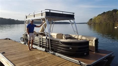 Lake Oconee Houseboat Rentals